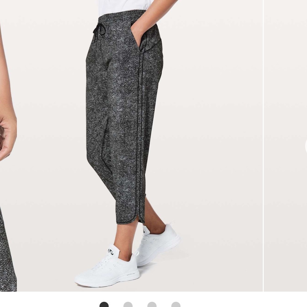 Lululemon Keep it Classic Crops 23”